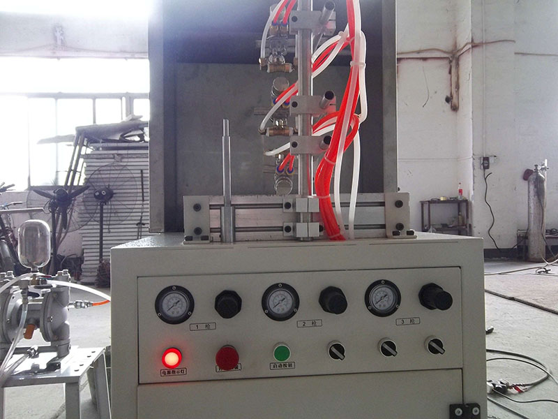 單軸自動噴漆機噴陶瓷油